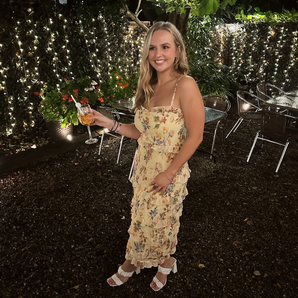 Meet your Posher, Sarah 🤠🍸🫧🫶🏻🪩